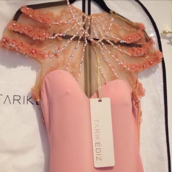 Dress - Picture 4 of 6